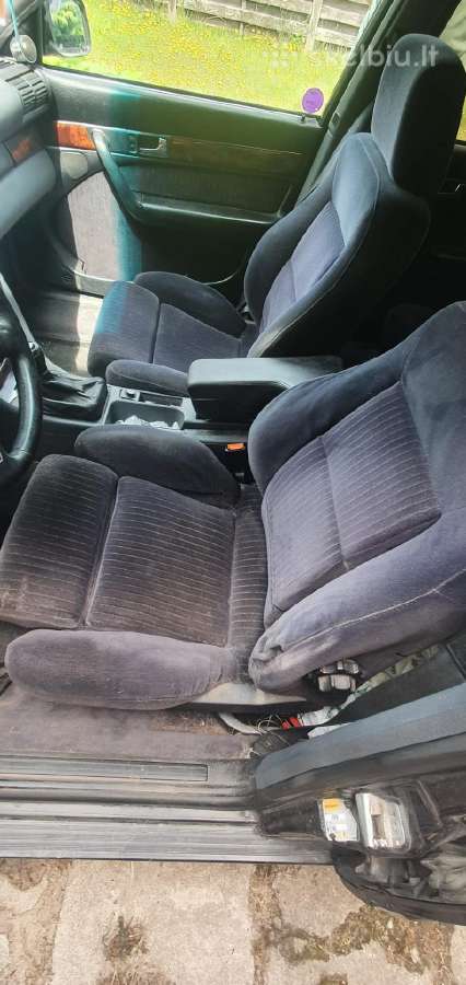 Audi A6 priekinės ir galinės sėdynės