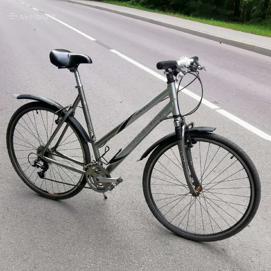Moteriškas Trek 7300 Fx dviratis