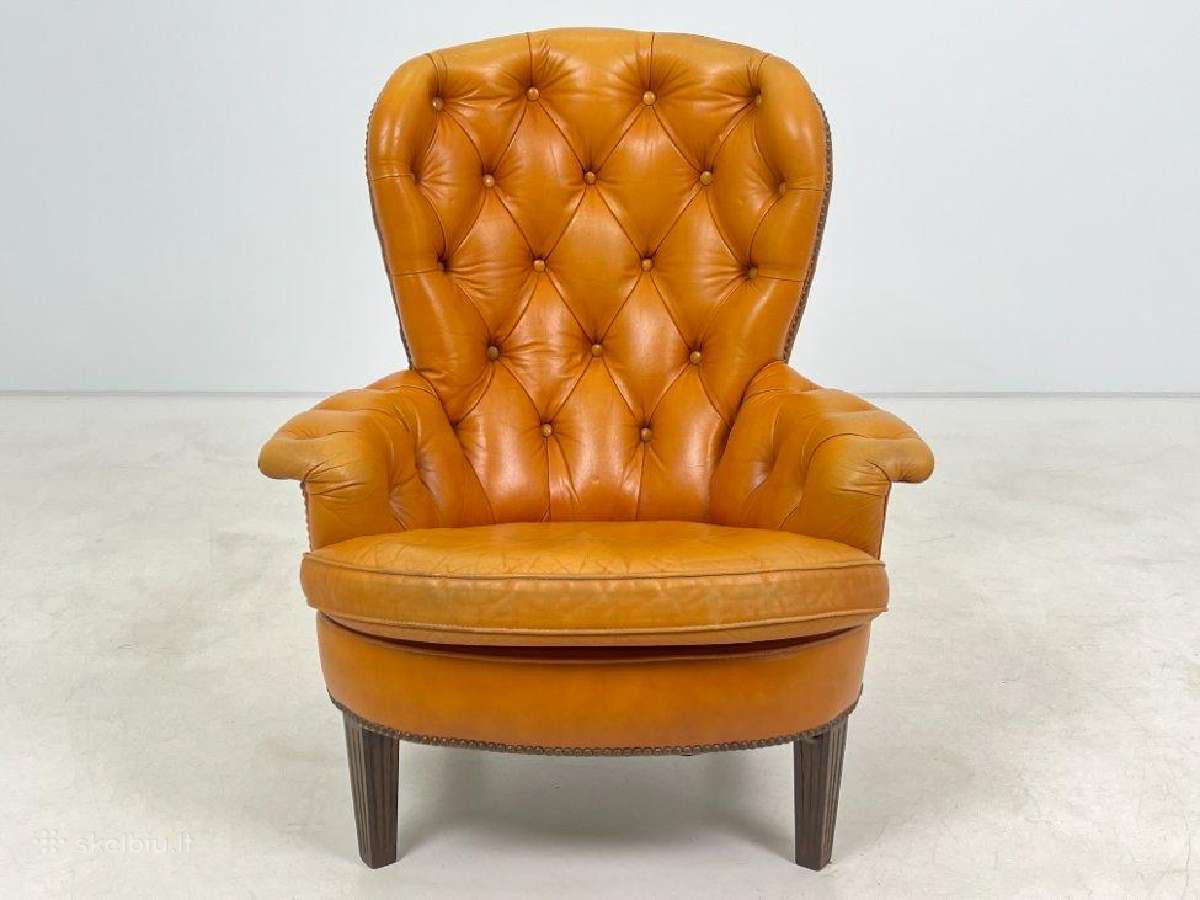 Odinis chesterfield stiliaus fotelis