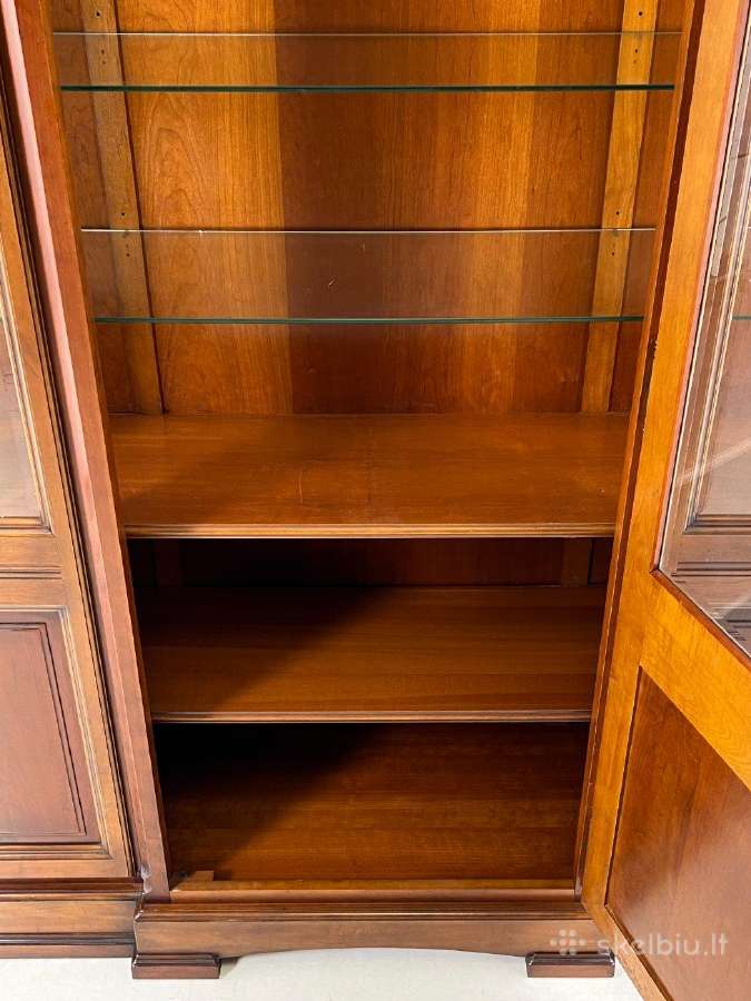 Klasikinio stiliaus raudonmedžio bufetas - nuotraukos Nr. 7