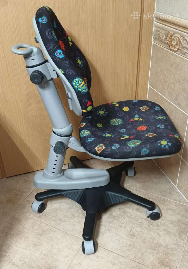 Auganti ergonomine vaikiska kėdė