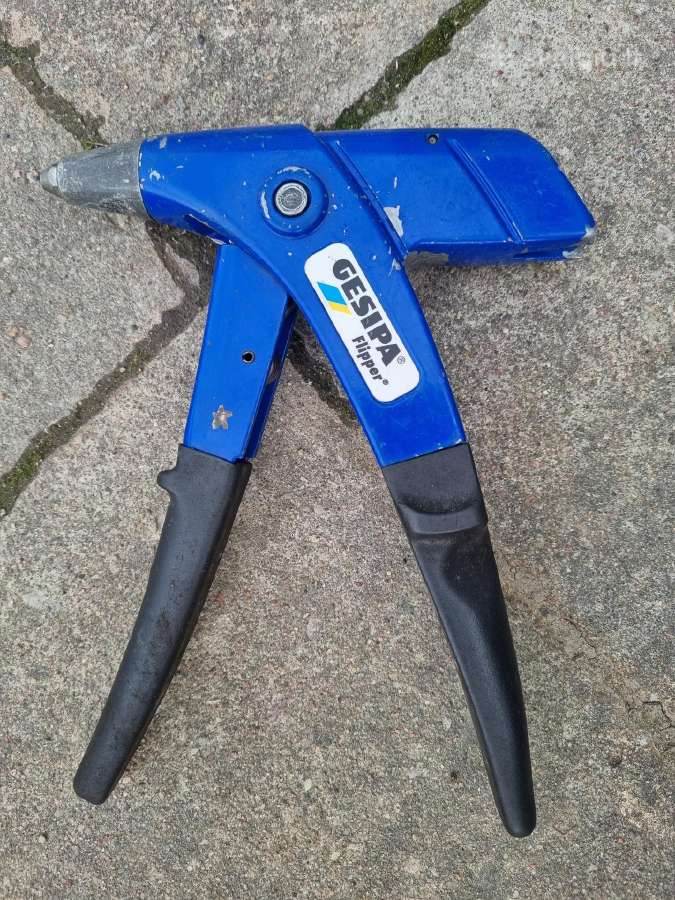Kniediklis
