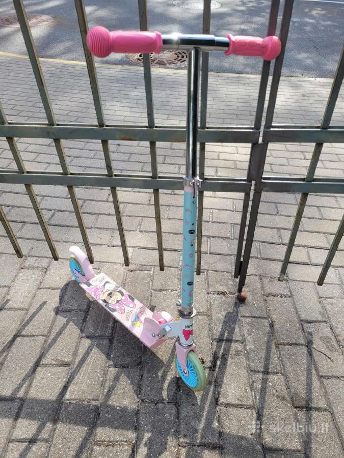 Vaikiškas paspirtukas Minnie - nuotraukos Nr. 2