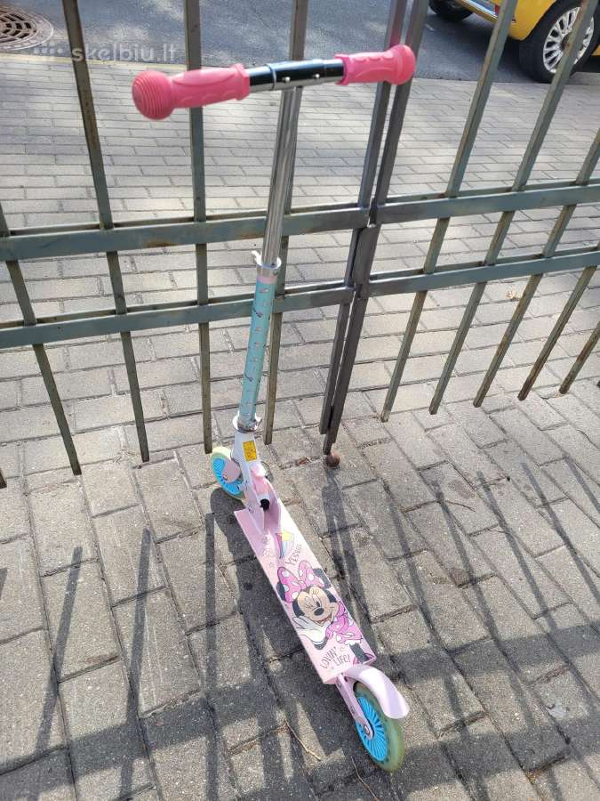 Vaikiškas paspirtukas Minnie - nuotraukos Nr. 3
