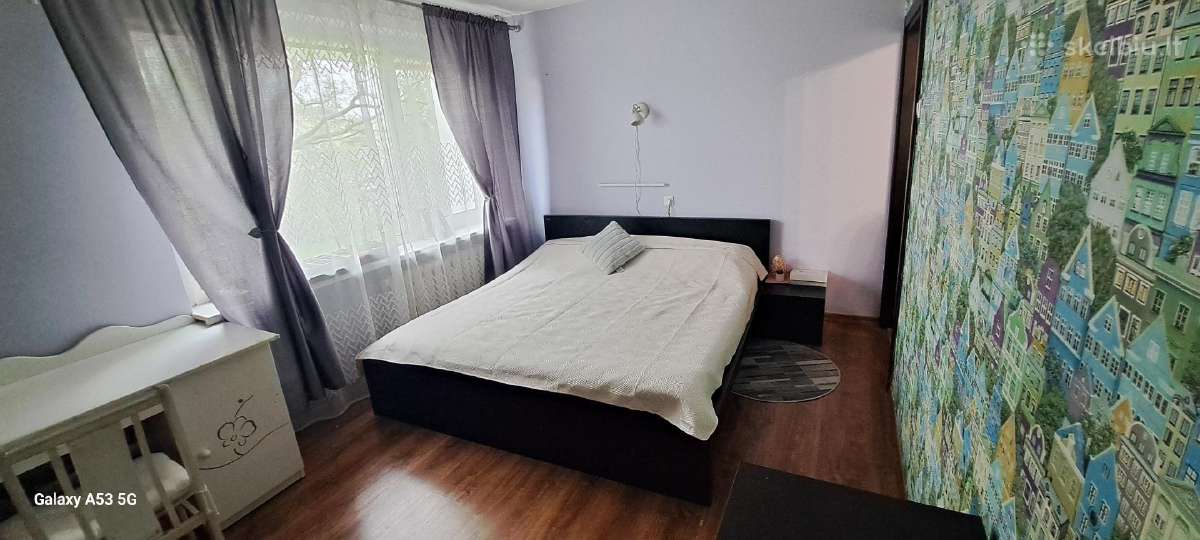 3 kambarių butas Lakštingalų mikrorajone