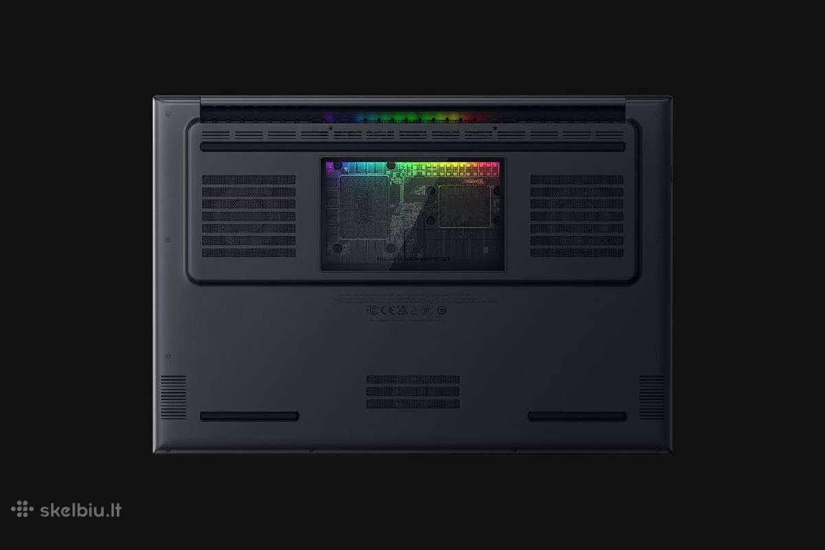Razer Blade 18 5080 32gb RAM 4tb Nvme - nuotraukos Nr. 6