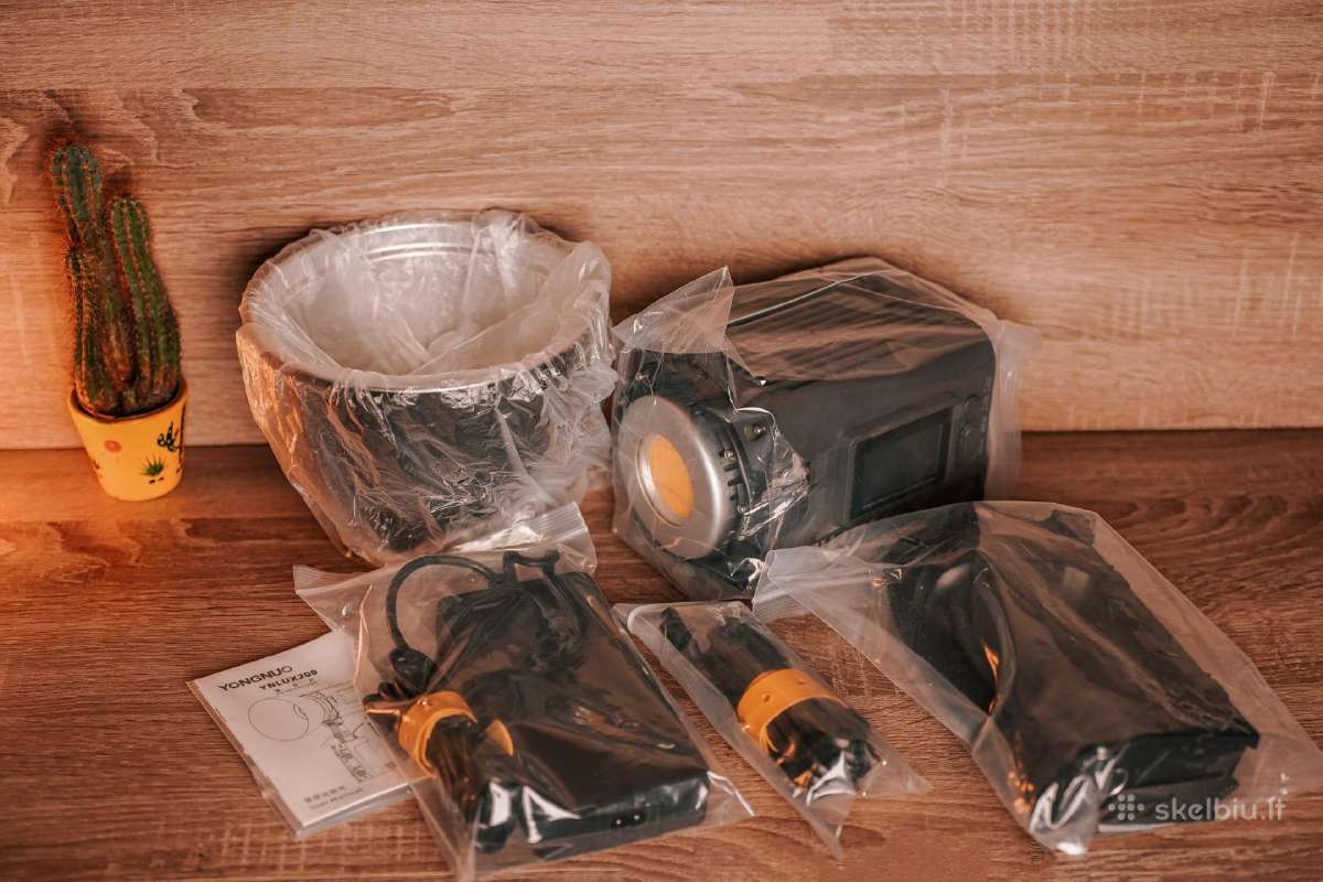 LED video lempa Yongnuo Ynlux200 200w Bi-color - nuotraukos Nr. 7
