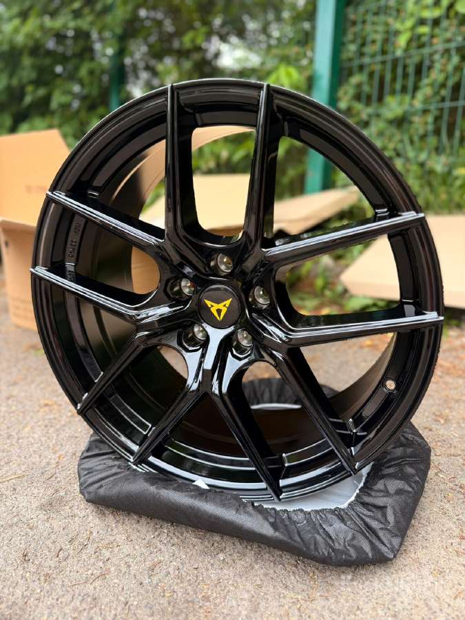 Cupra ratlankiai R19