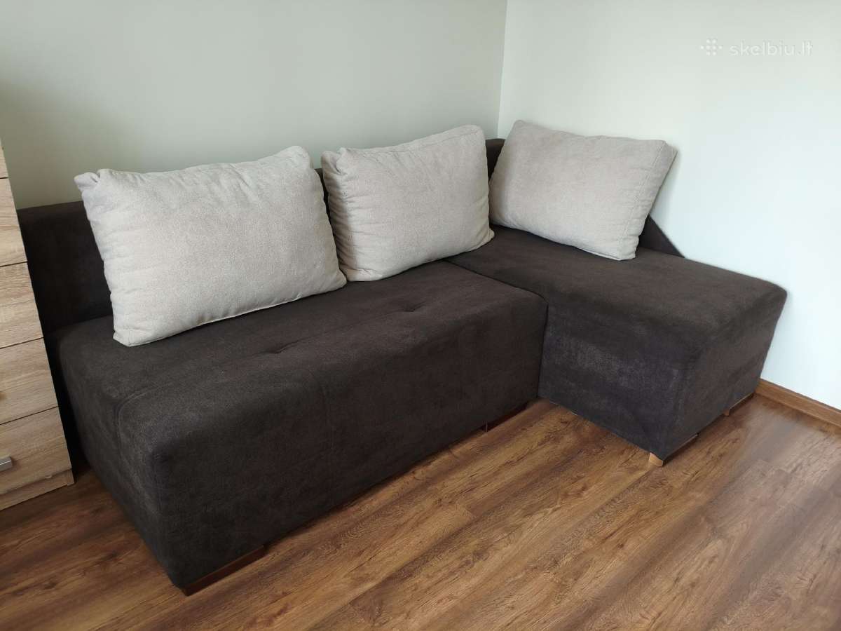 Kampas sofa su miegamaja dalimi 200 x 130 cm