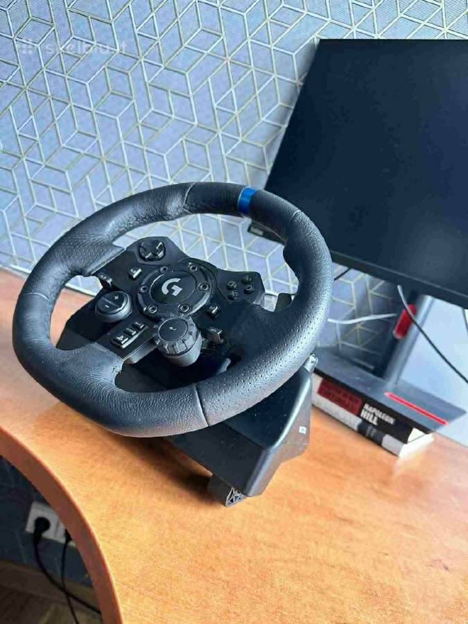 Logitech G923 vairas + originalūs pedalai