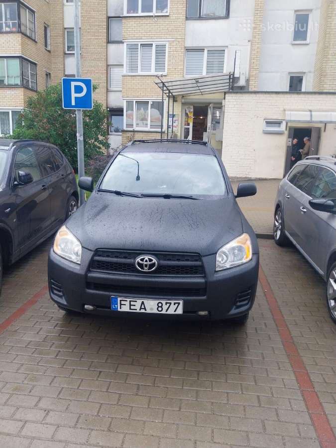 Parduodu toyota rav4 3 2009