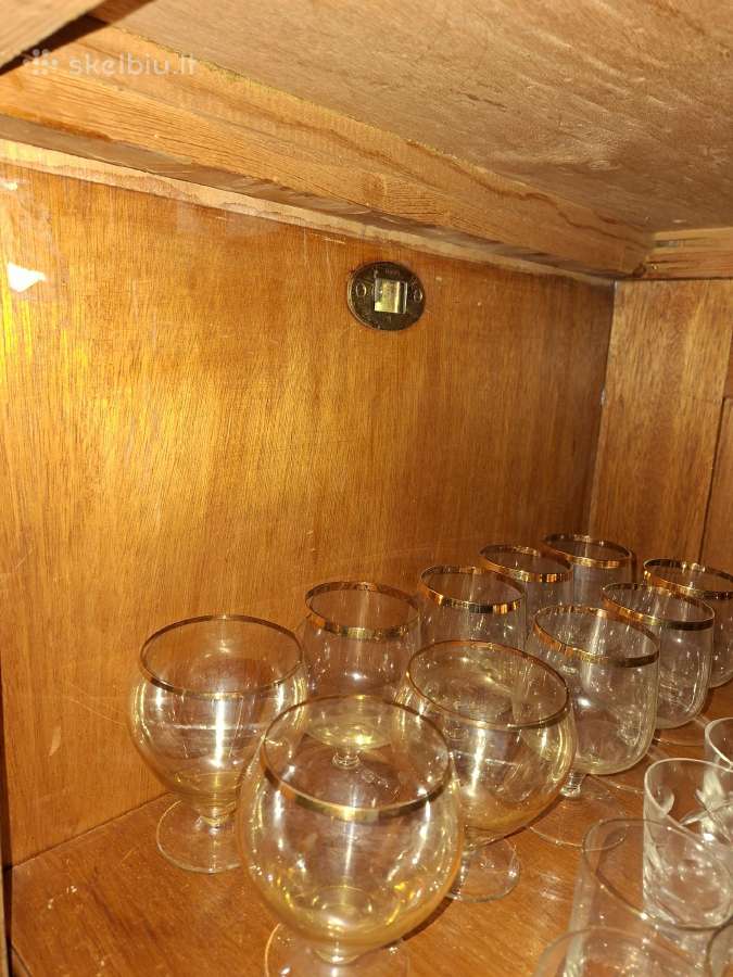 Parduodu vokišką bufetą- servantą - nuotraukos Nr. 6