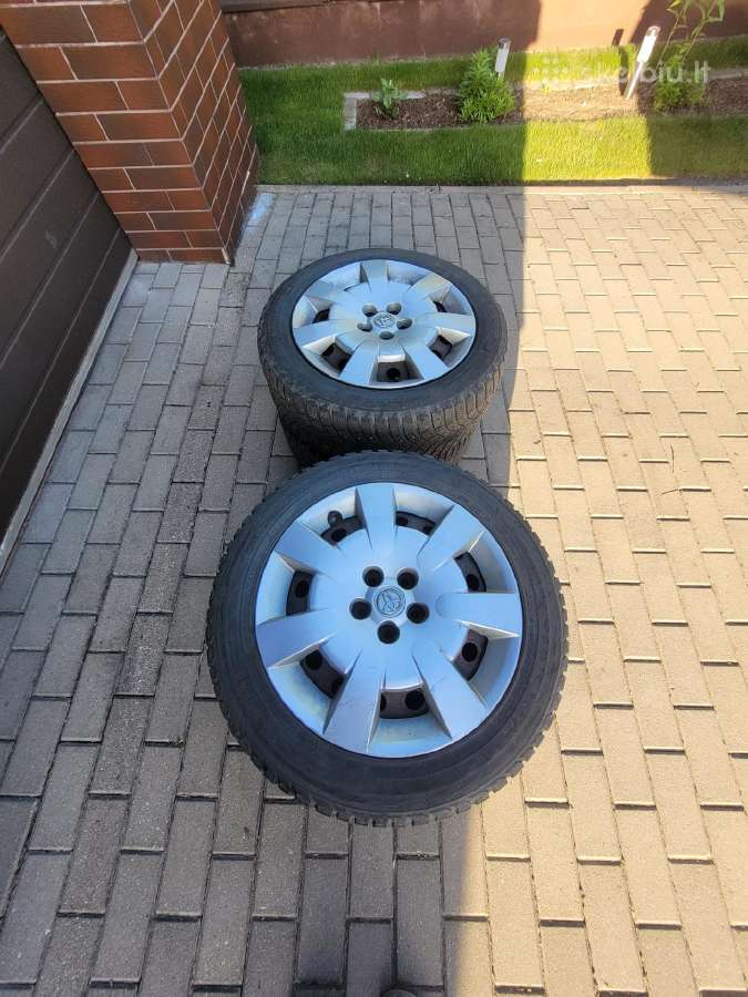 Nokian žiemines su diskais 205/55r16