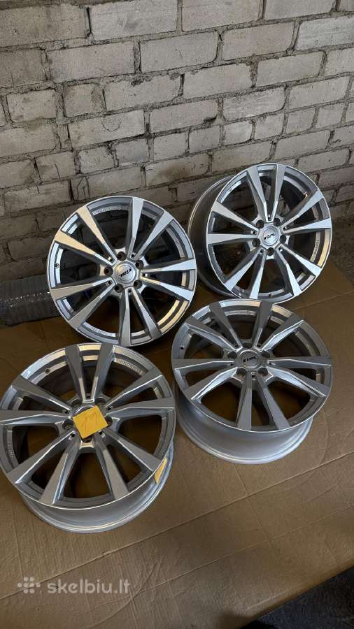 Nauji Rial R18 ratlankiai