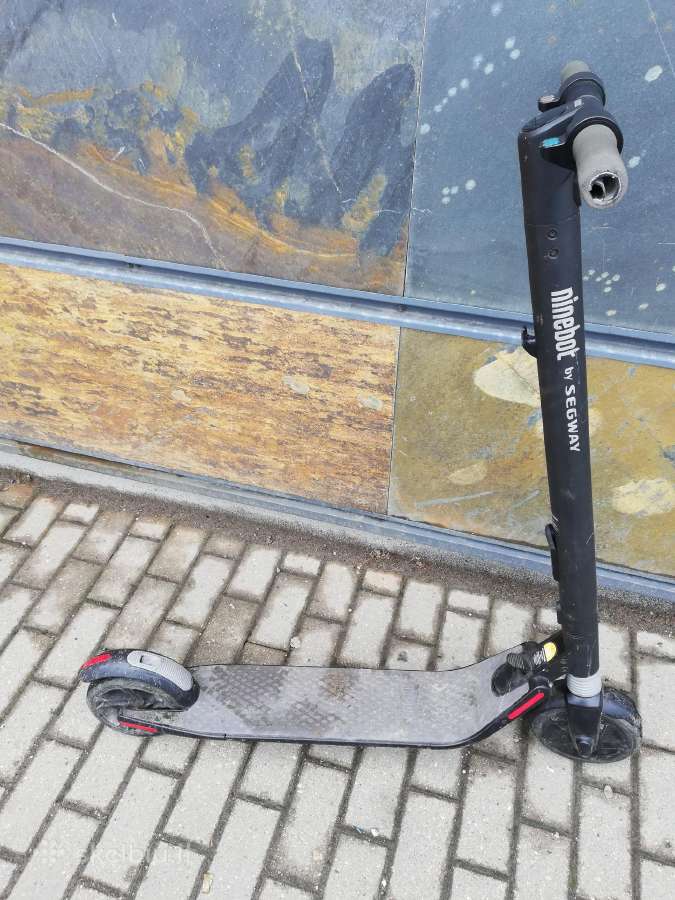 Elektrinis Paspirtukas Segway Ninebot + šalmas