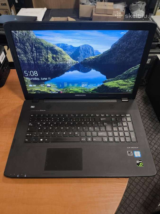 17.3 Fhd Ips i7-6500u SSD+HDD Gtx 950m 2gb 56%