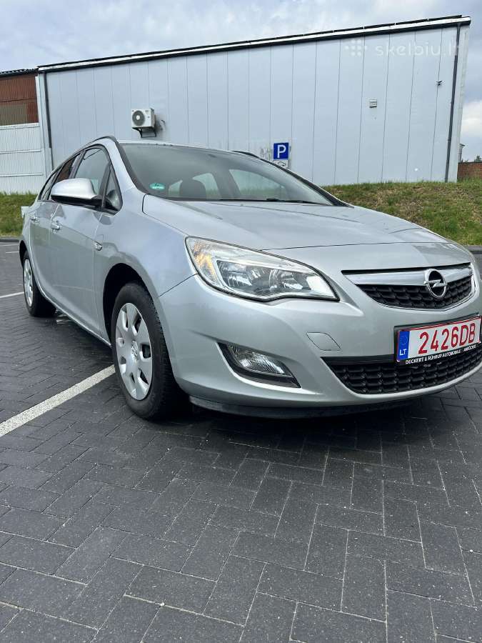 Opel Astra J 1,4 benzinas 2012m
