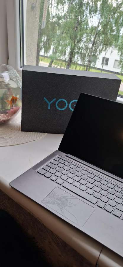 Lenovo Yoga S740-iil Dalys!