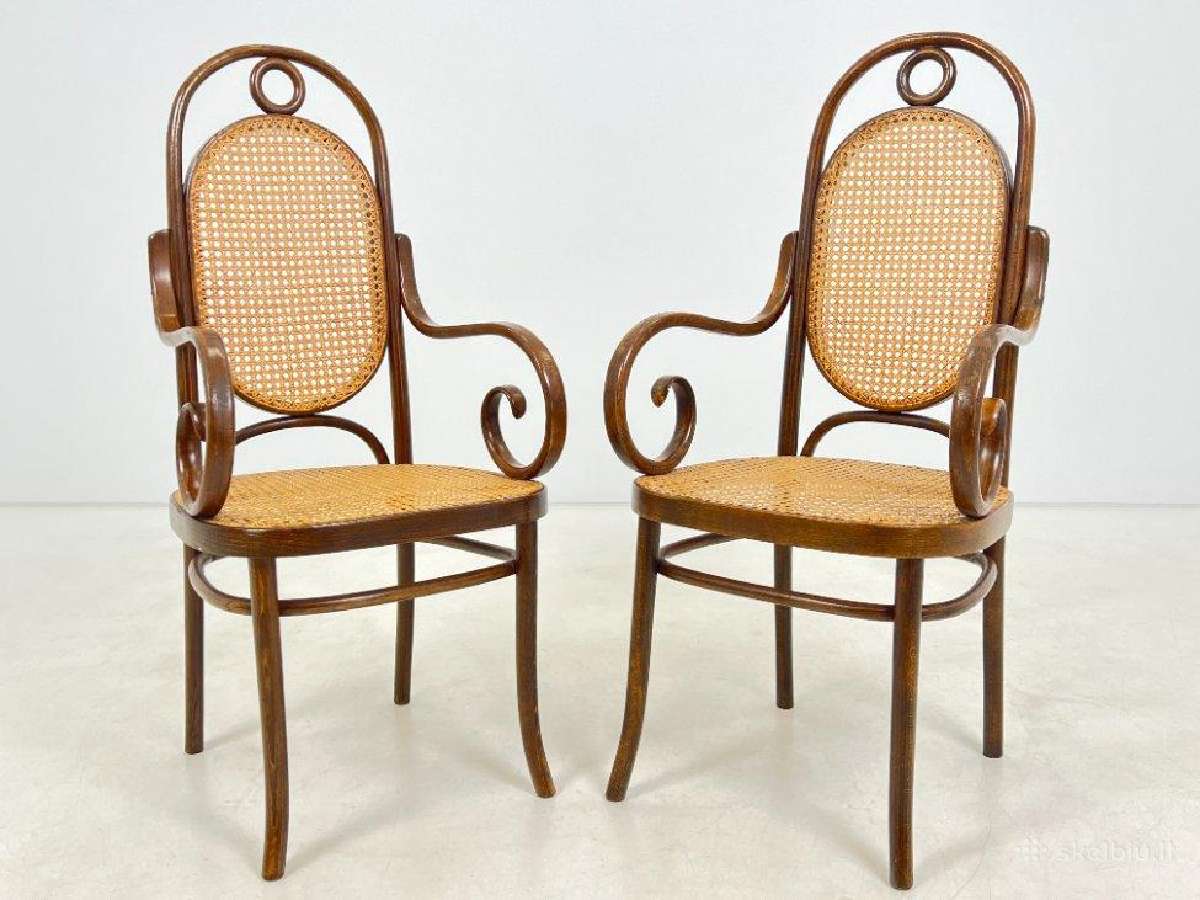 "Fmg" Thonet krėslai 2 vnt. Komplektas