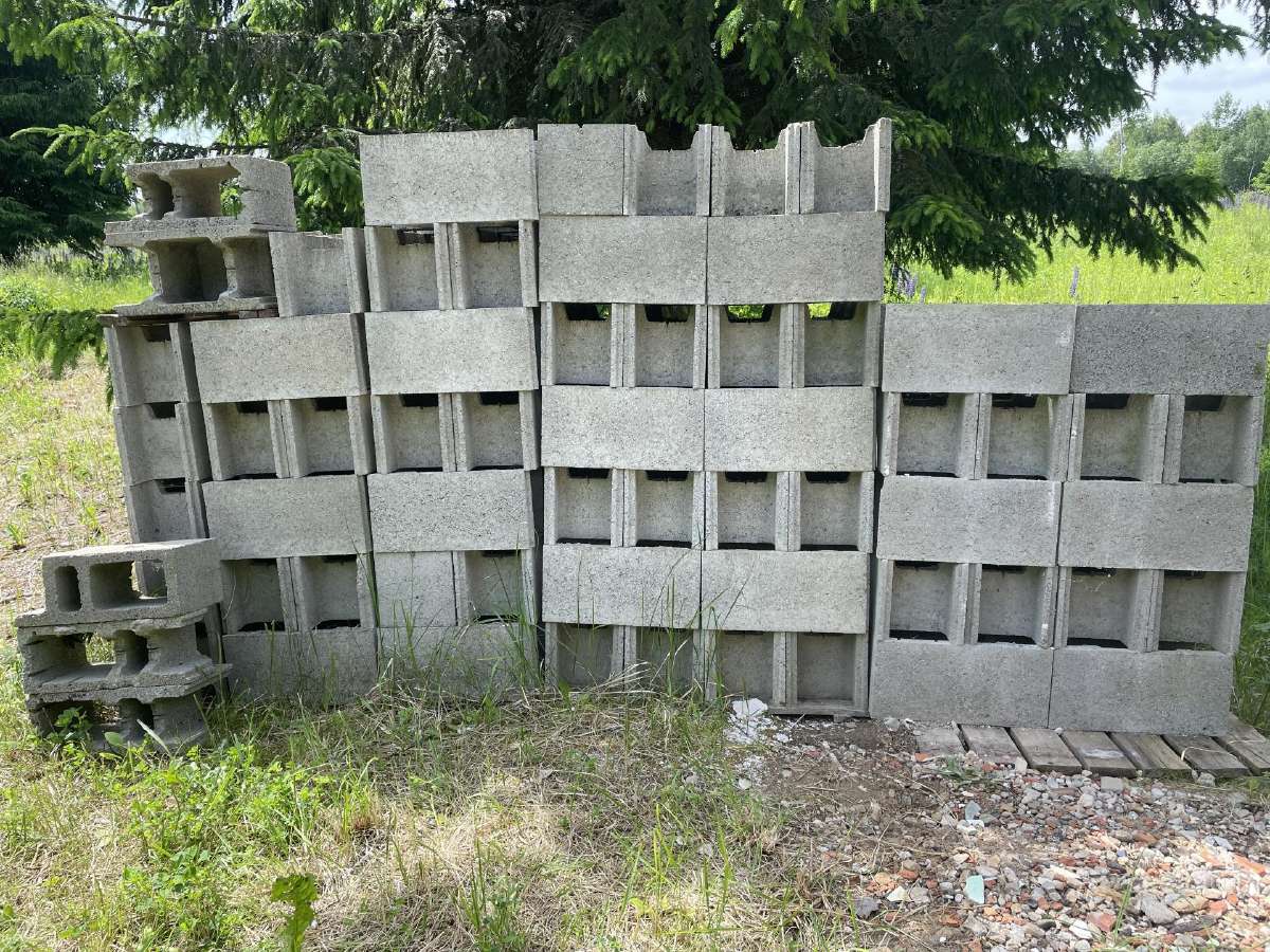Pamatiniai blokeliai