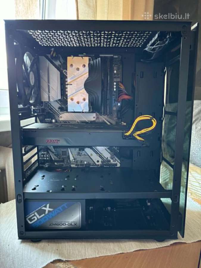 Core i5-9600k. Radeon Rx Vega