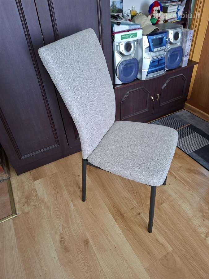 Parduodu kėdes