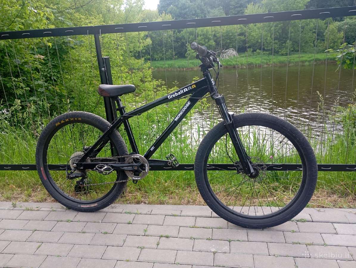 Dirt jump mongoose fireball