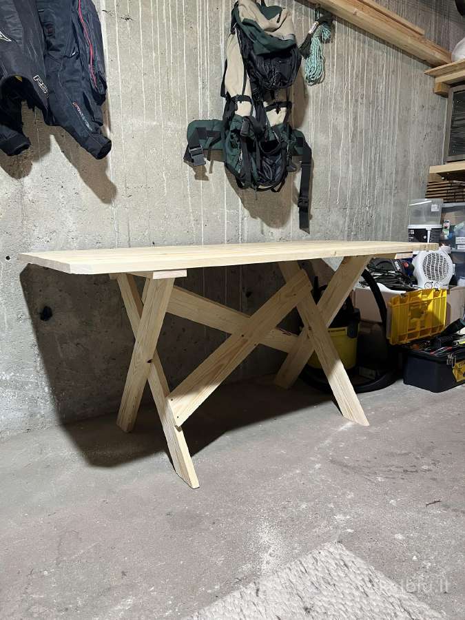 Medinis stalas 150x80x73cm