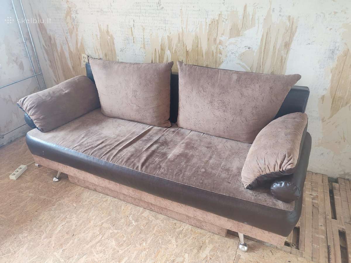 Ruda sofa lova