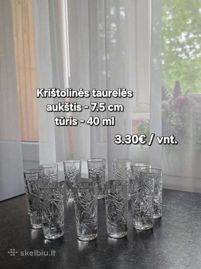 Vintažinės krištolinės taurelės