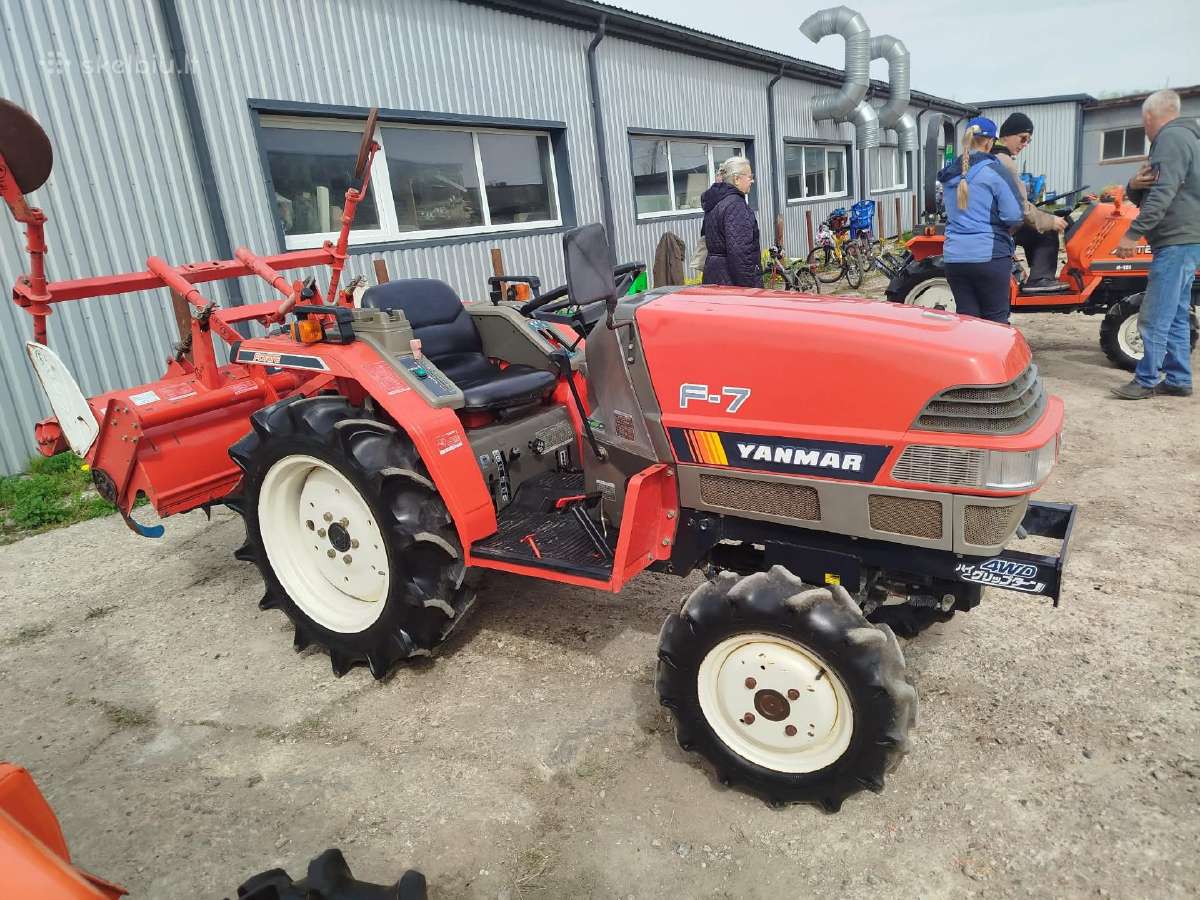 Yanmar F7 Forte mini traktorius