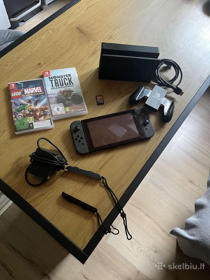 Nintendo switch geras be defektų su daug žaidimų