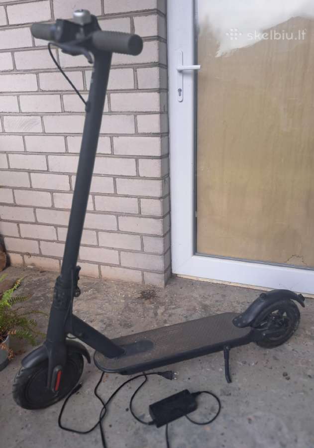 Elektrinis paspirtukas.