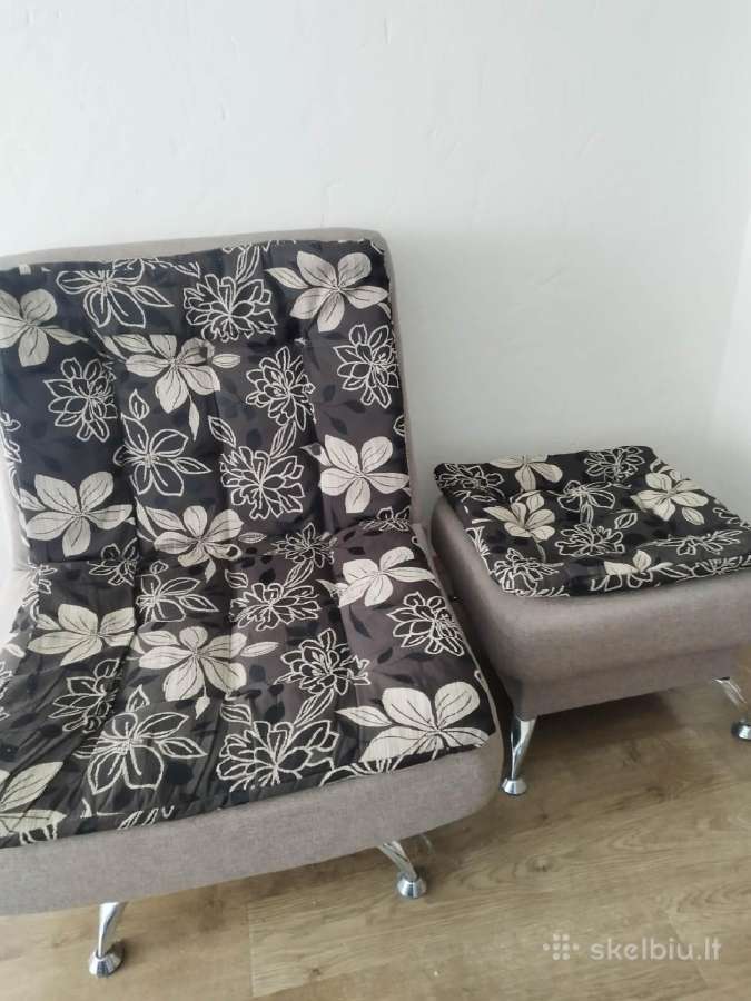 Naudotas fotelis, pufas ir sofa