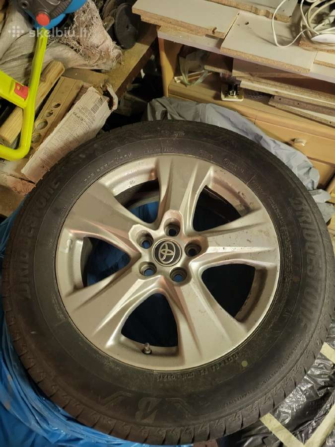 Toyota Rav4 ratlankiai R17