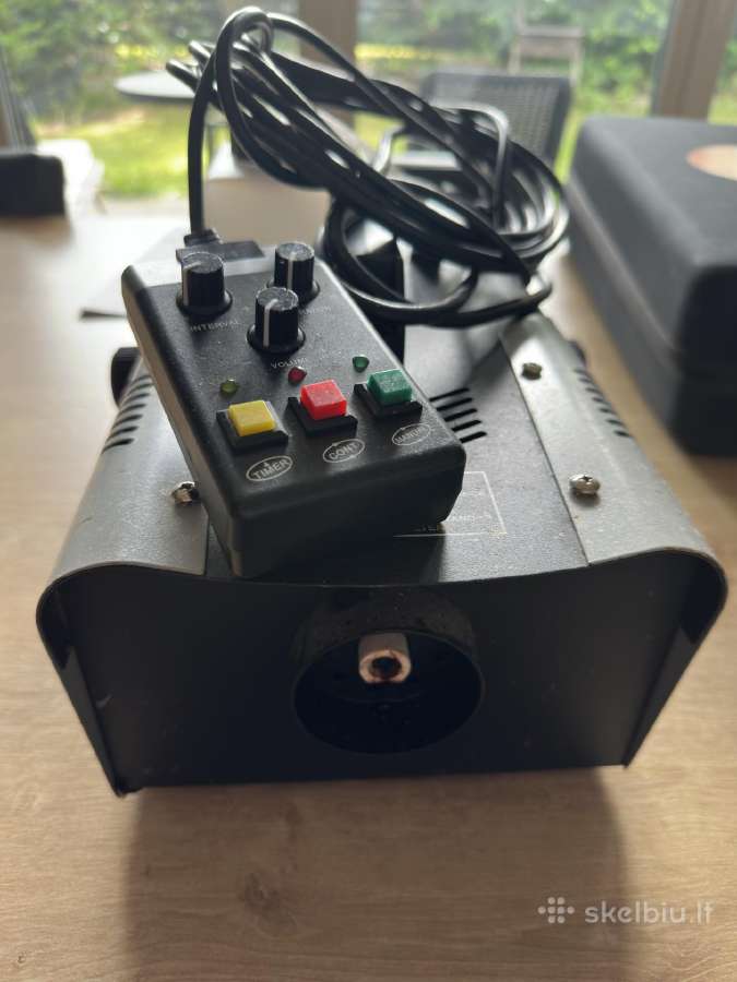 Naudota dūmų mašina Starville Af-150 Dmx