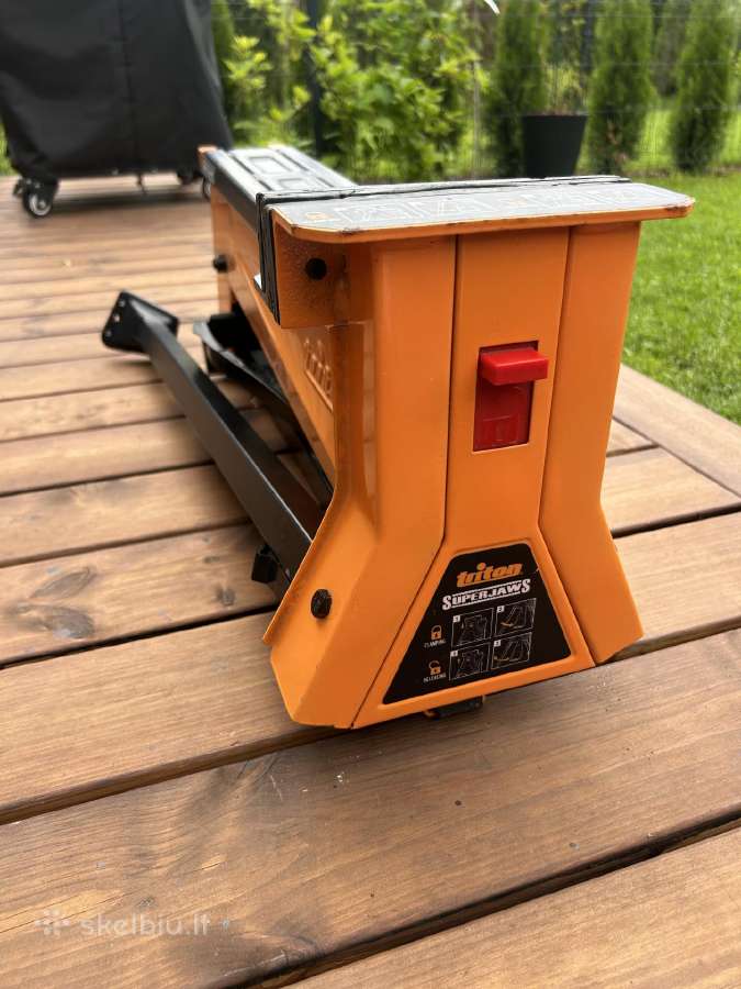 Triton superjaws Sja100e spaustuvai