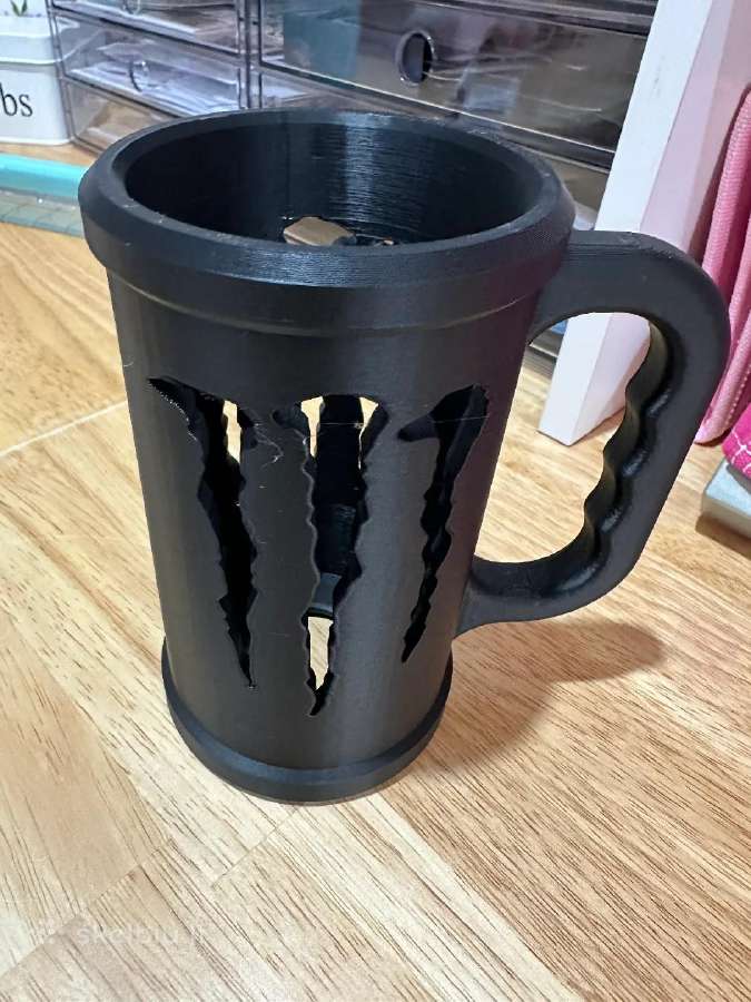 Monster Gėrimo Laikiklis