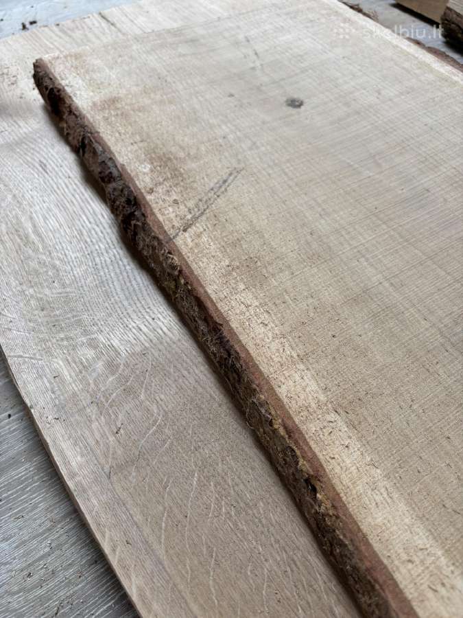 Ieškau ąžuolo lentų 3 cm storio ir 25-40 cm pločio
