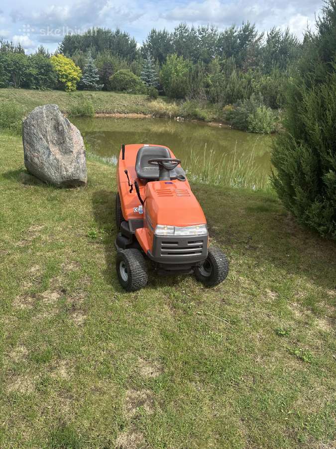 Husqvarna traktoriukas
