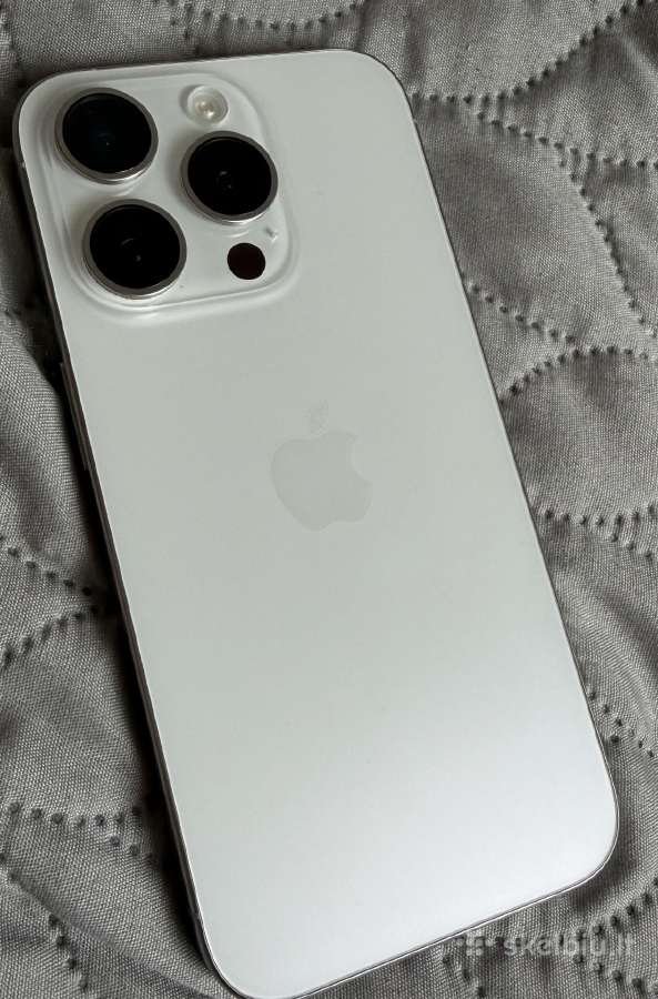 iPhone 15 pro 128gb