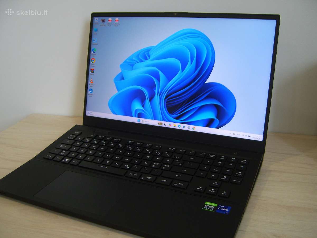 Asus Rog Gx703h,i9,16,1tb,rtx 3070.17" 2,5k