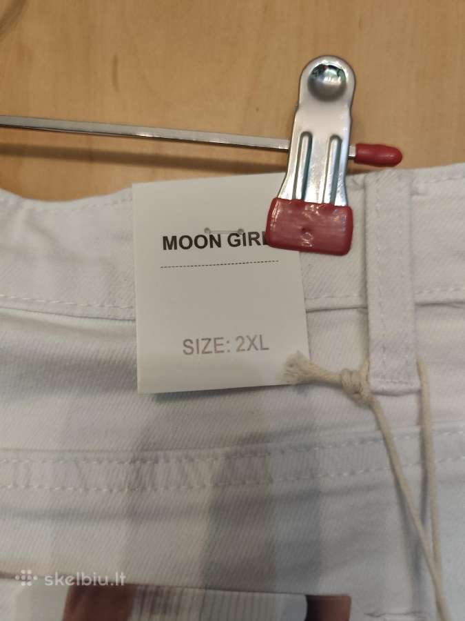2xl balti džinsiniai šortai moterims - nuotraukos Nr. 5