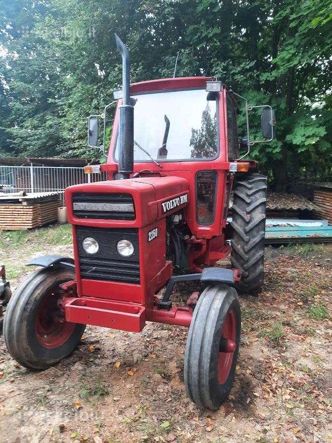Volvo traktorius Bm 2250