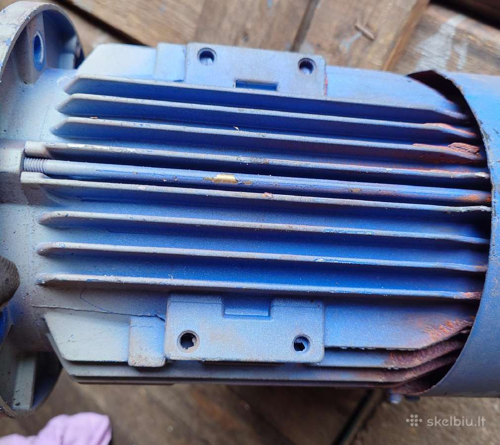 Trifazis elektros variklis 1,1 kw 1390 aps - nuotraukos Nr. 4