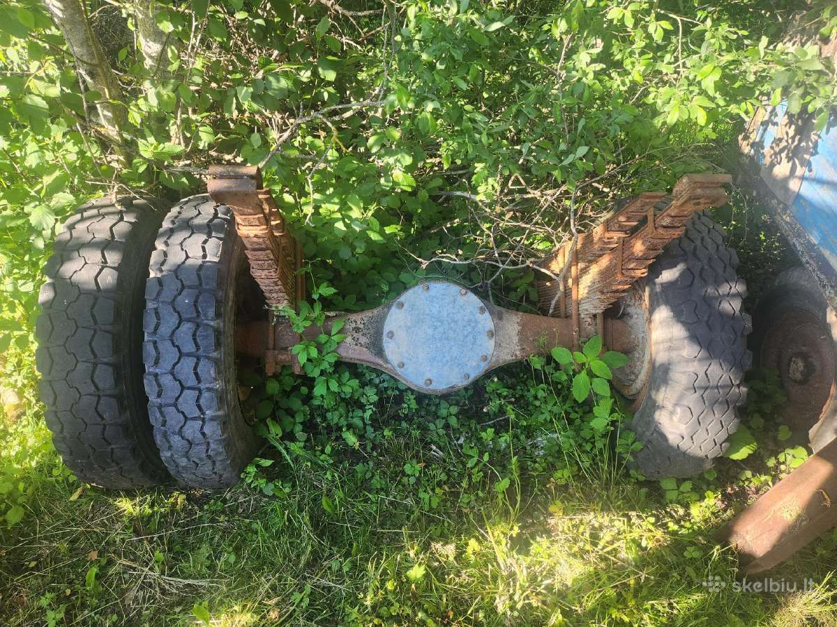 Parduodu Gaz 53 galinį tiltą su ratais