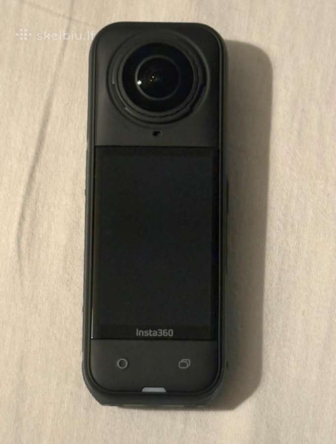 Insta 360 x5