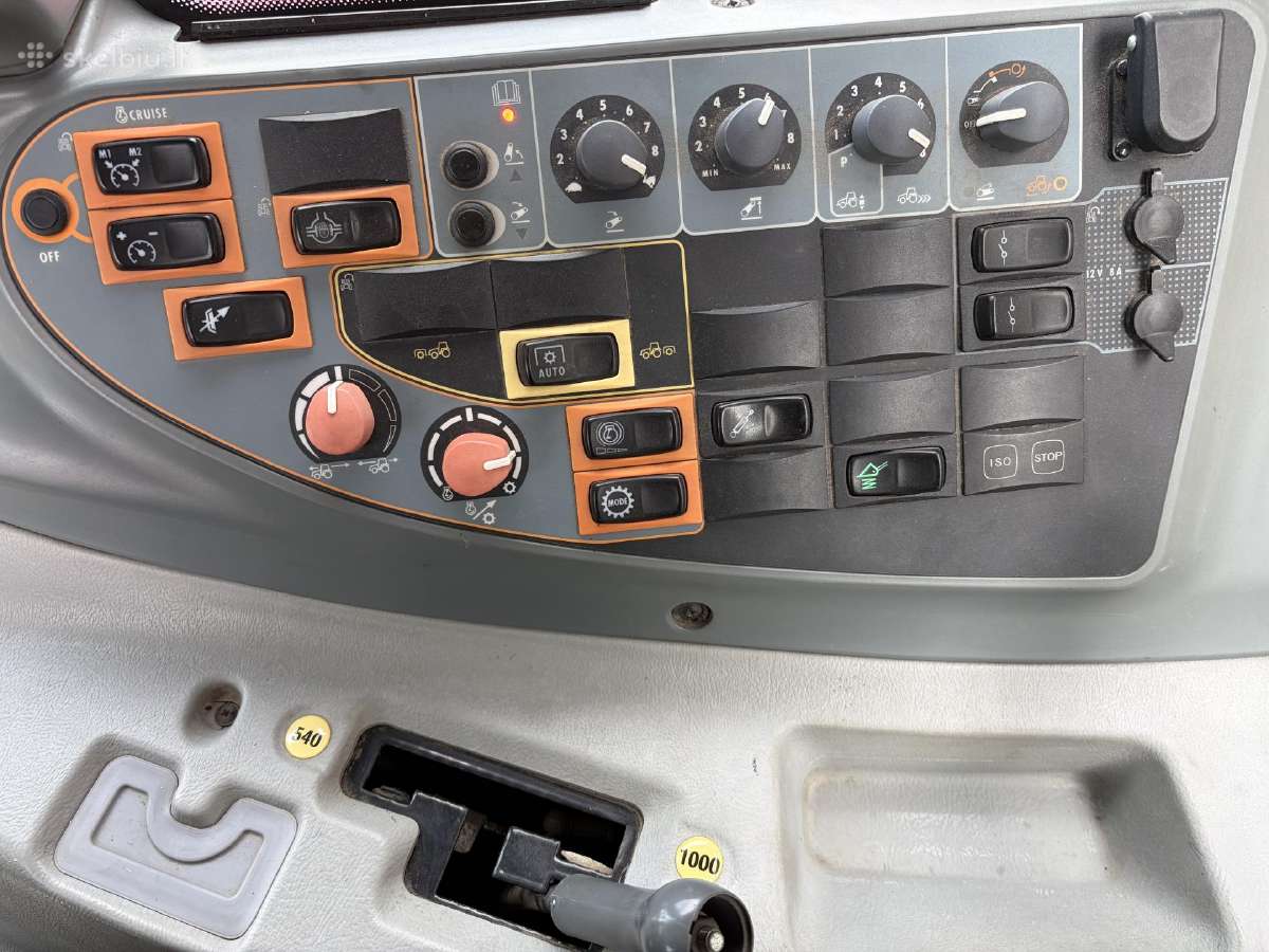 Valtra N143 Direct su frontaliniu krautuvu - nuotraukos Nr. 12