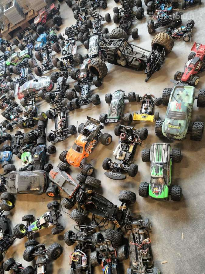 RC Radio bangų valdomų automodelių šrotas - nuotraukos Nr. 14