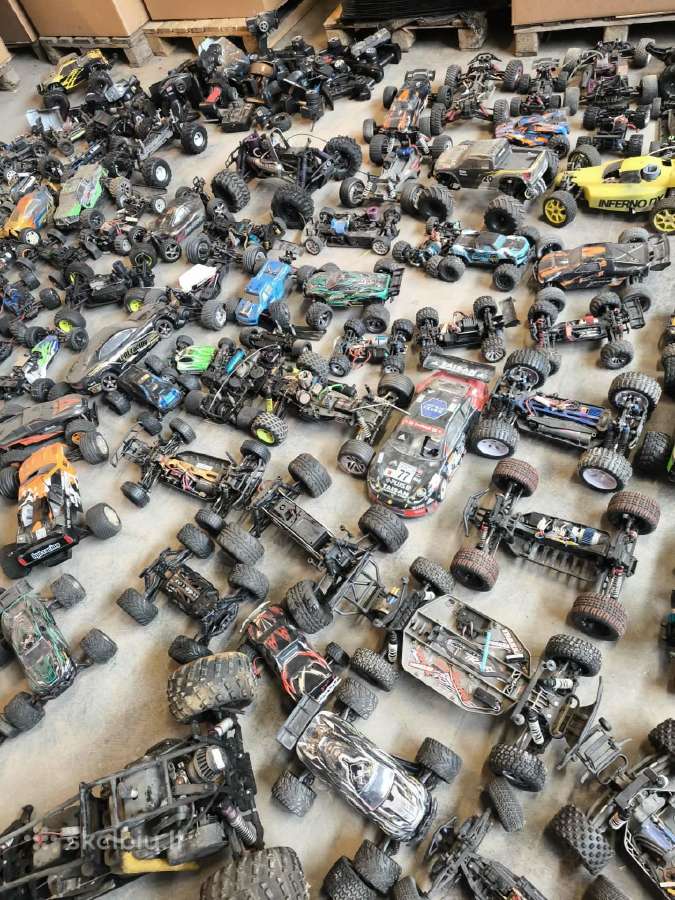RC Radio bangų valdomų automodelių šrotas - nuotraukos Nr. 29
